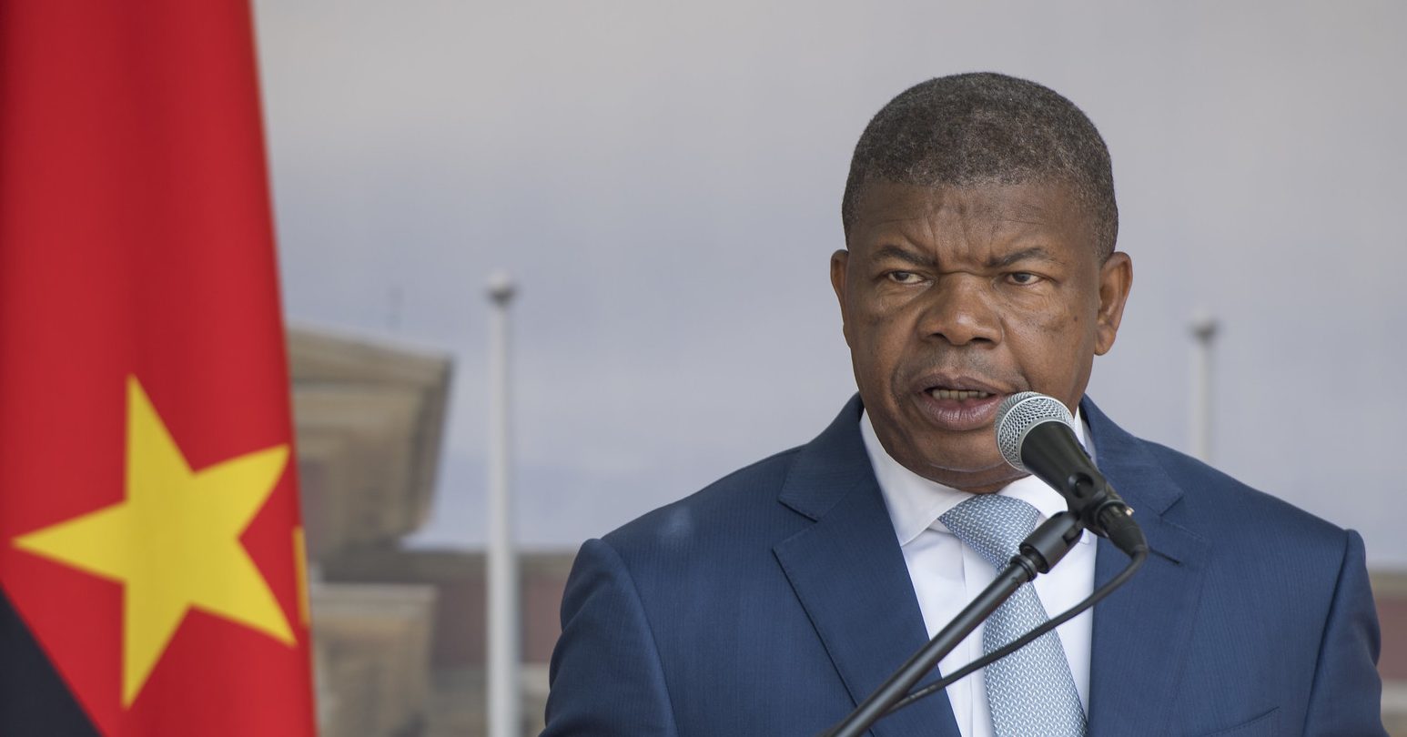 sistema-eleitoral-na-angola-favorece-governo,-distorce-representacao-e-bloqueia-democratizacao