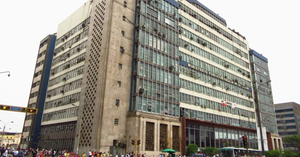 ultradireita-e-mafias-disputam-controle-do-poder-judiciario-no-peru