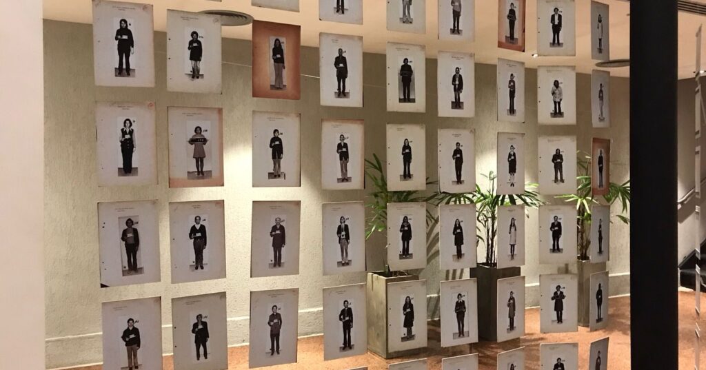 uerj-recebe-exposicao-argentina-que-resgata-memoria-de-refugiados-da-ditadura-chilena