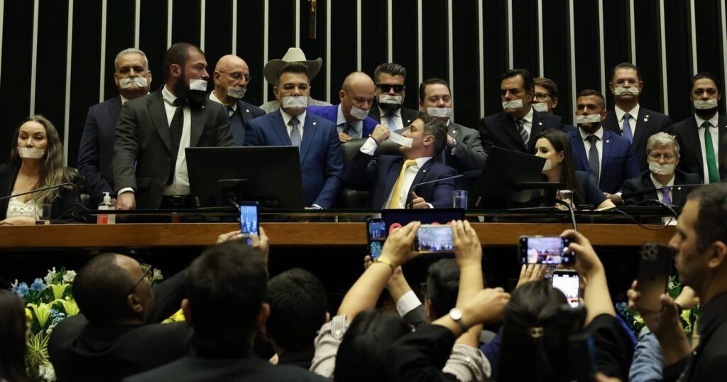 cannabrava-|-a-rebeliao-da-oposicao-bolsonarista:-a-injustificavel-violencia-no-legislativo