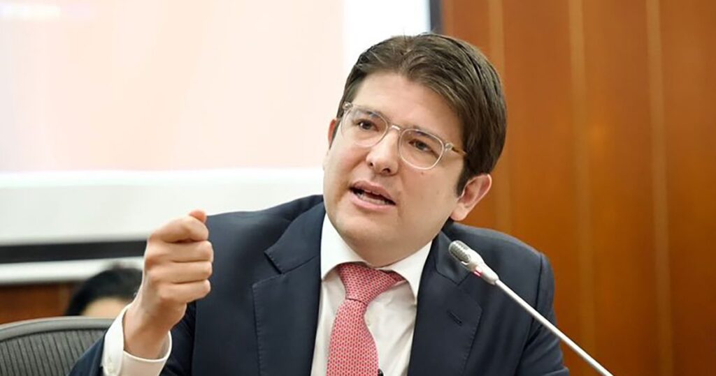 morte-de-miguel-uribe:-violencia-politica-beneficia-direita,-aponta-especialista-da-colombia