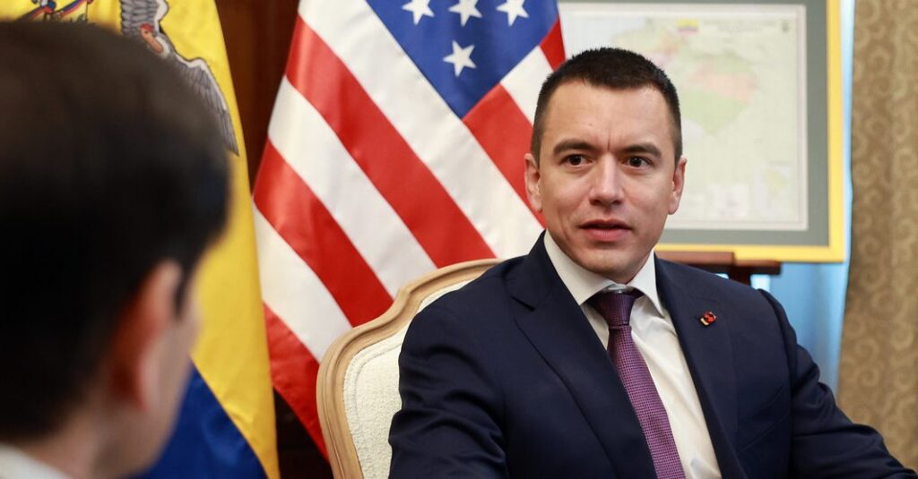 equador:-bases-estrangeiras-“protegem-o-crime”,-alerta-correismo-sobre-projeto-de-noboa