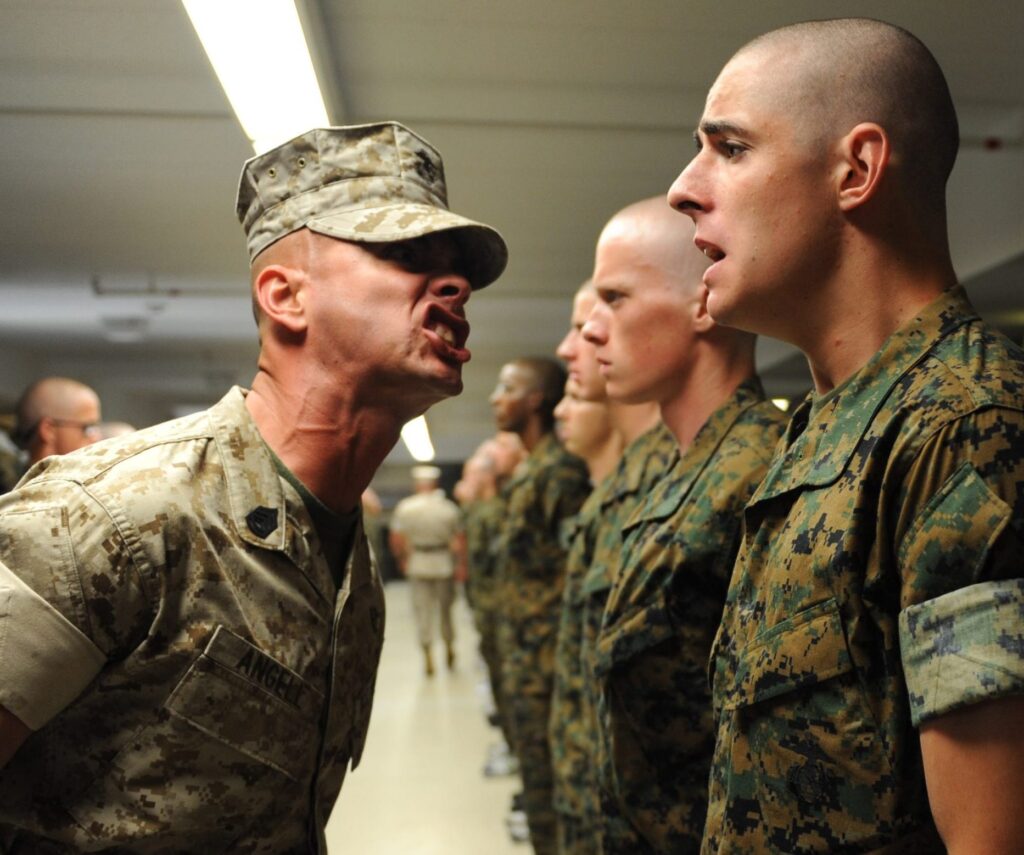 -ofensiva-dos-eua-contra-venezuela-revela-contradicoes-do-imperio