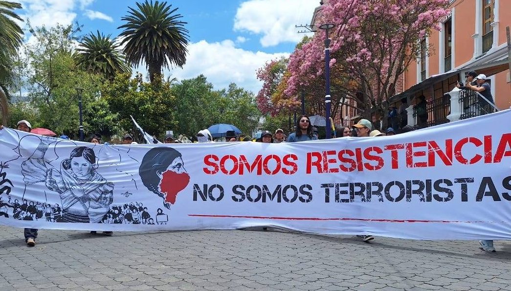 “nao-somos-terroristas”:-repressao-e-morte-impulsionam-os-protestos-indigenas-do-equador