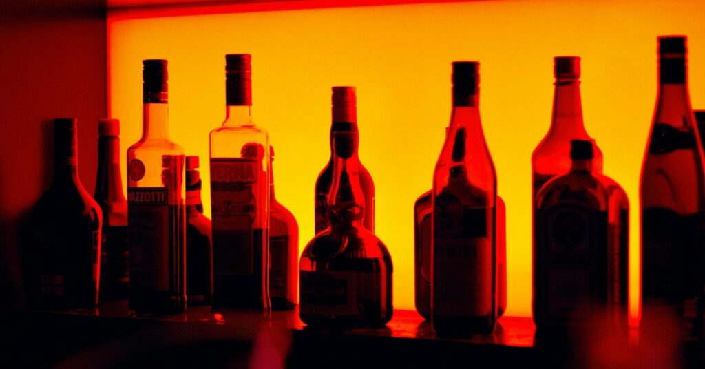 frei-betto-|-bebida-com-metanol:-como-o-estado-e-voce,-consumidor,-podem-se-proteger