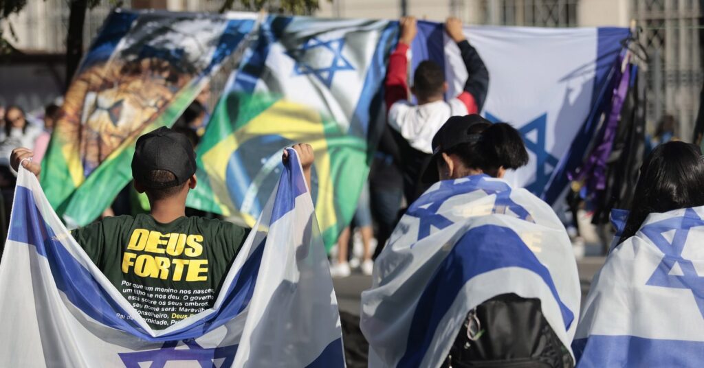 fe-manipulada:-o-evangelismo-como-arma-geopolitica-dos-eua-na-america-latina