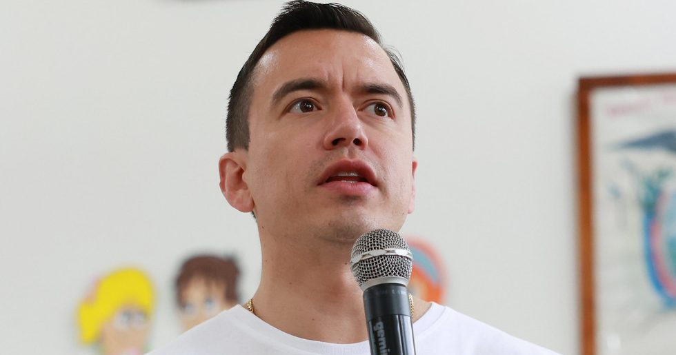 o-povo-diz-“nao”!-consulta-popular-no-equador-e-dura-derrota-para-noboa-e-trump