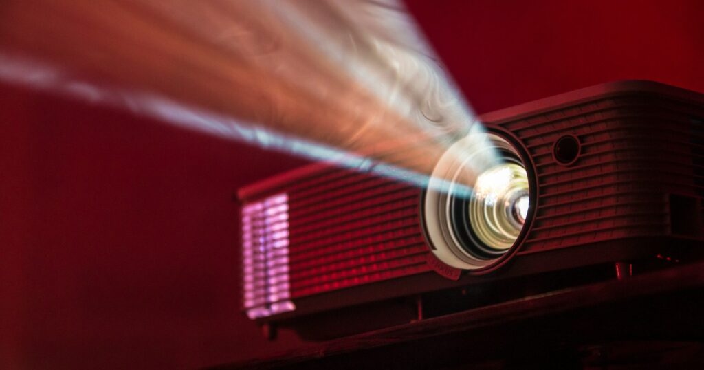 cinema,-politica-e-religiao:-como-os-filmes-impactam-nosso-olhar-sobre-o-mundo