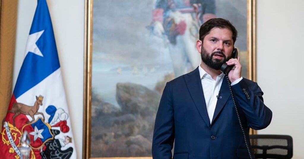 “desconexao-com-base-social”-e-falta-de-“autocritica”:-esquerda-no-chile-avalia-vitoria-de-kast