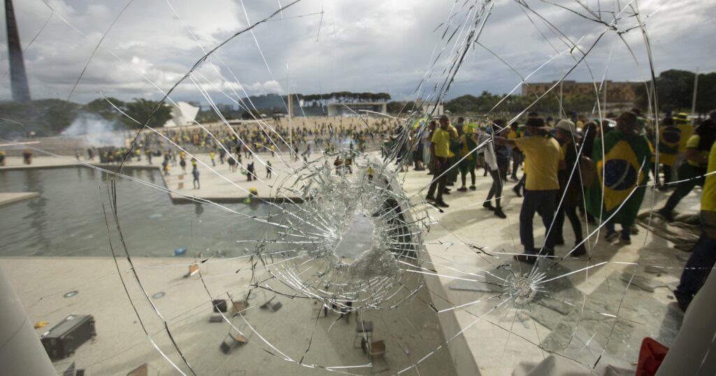 cannabrava-|-8-de-janeiro:-lembrar-para-que-nunca-mais-aconteca