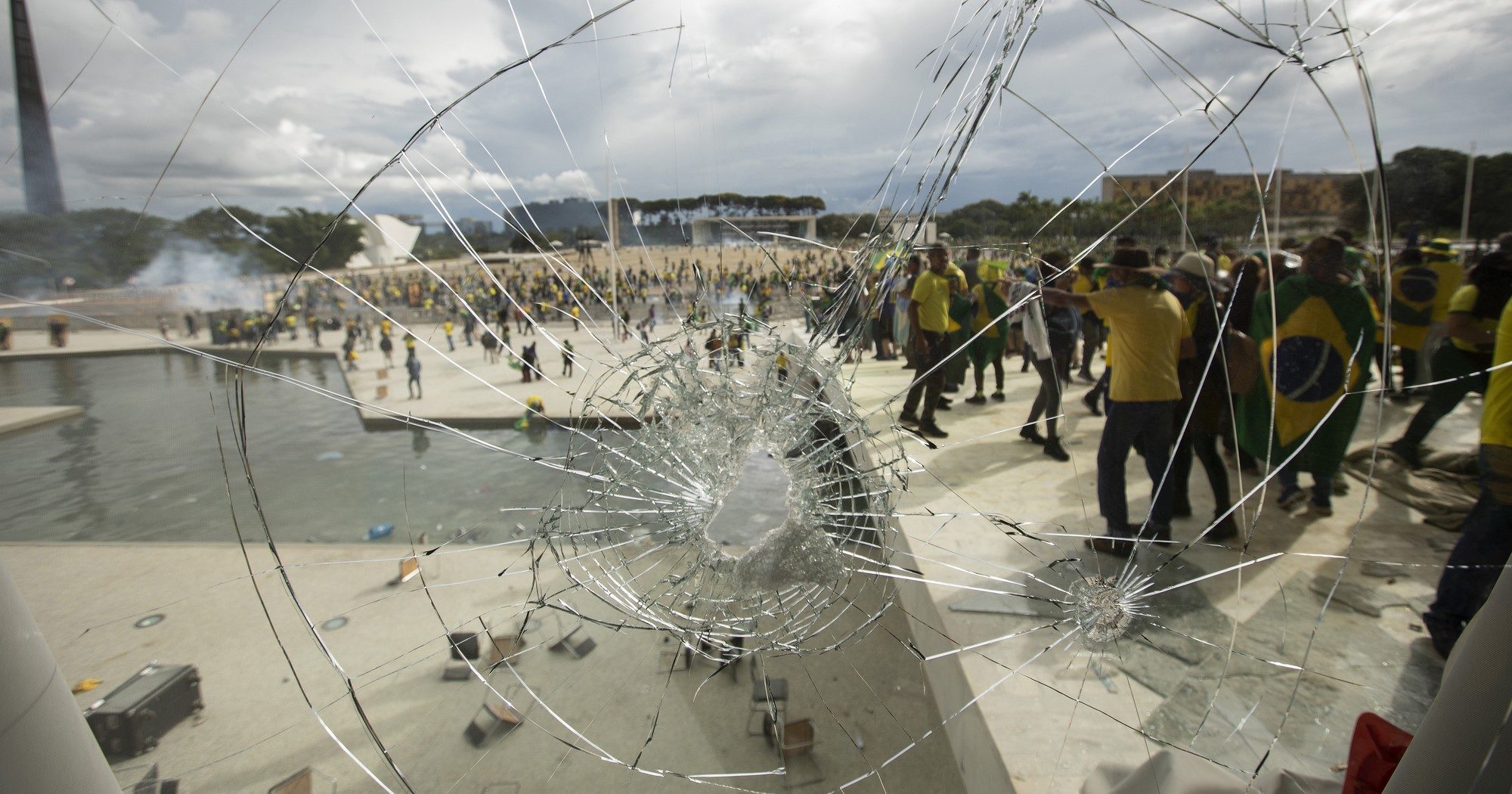 cannabrava-|-8-de-janeiro:-lembrar-para-que-nunca-mais-aconteca