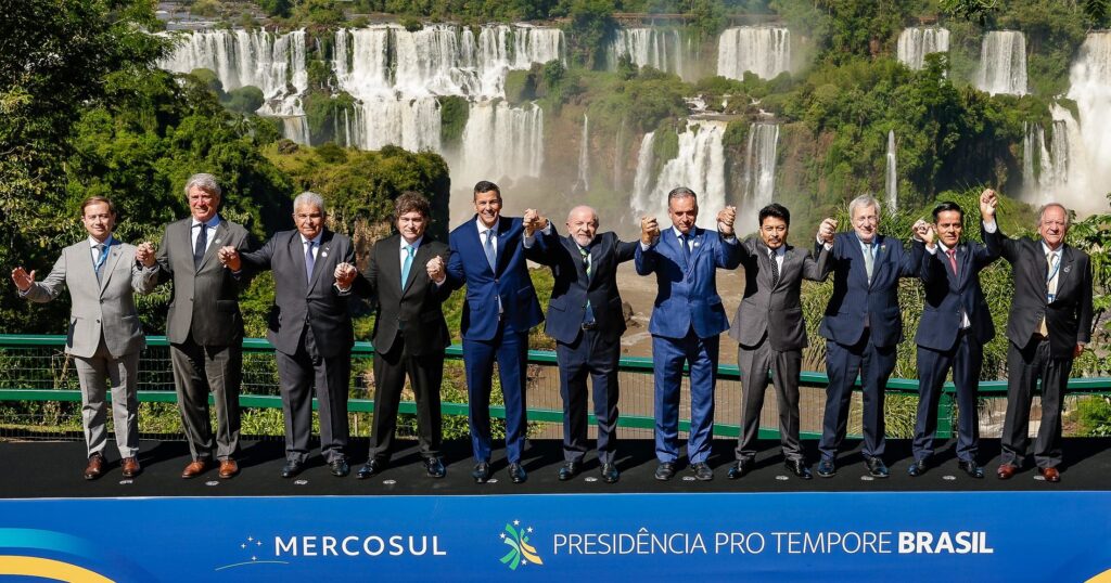 acordo-mercosul-ue:-para-alem-do-comercio,-uma-disputa-pelo-senso-comum