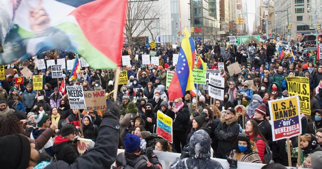 movimentos-pro-venezuela:-‘o-poder-dos-povos-e-invencivel,-o-imperialismo,-nao’