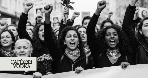 cafe-com-vodka-|-alem-das-flores:-8m-e-a-luta-das-mulheres-na-russia-e-na-america-latina