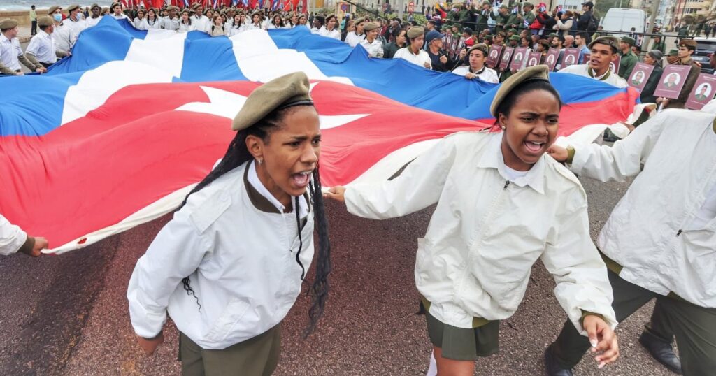 “nos-somos-a-revolucao”:-em-cuba,-se-luta-e-se-resiste-como-mulher