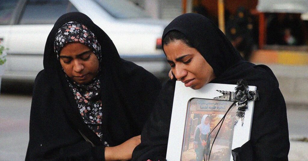 guerra-contra-o-ira:-a-escola-bombardeada-e-os-paradoxos-da-politica-internacional