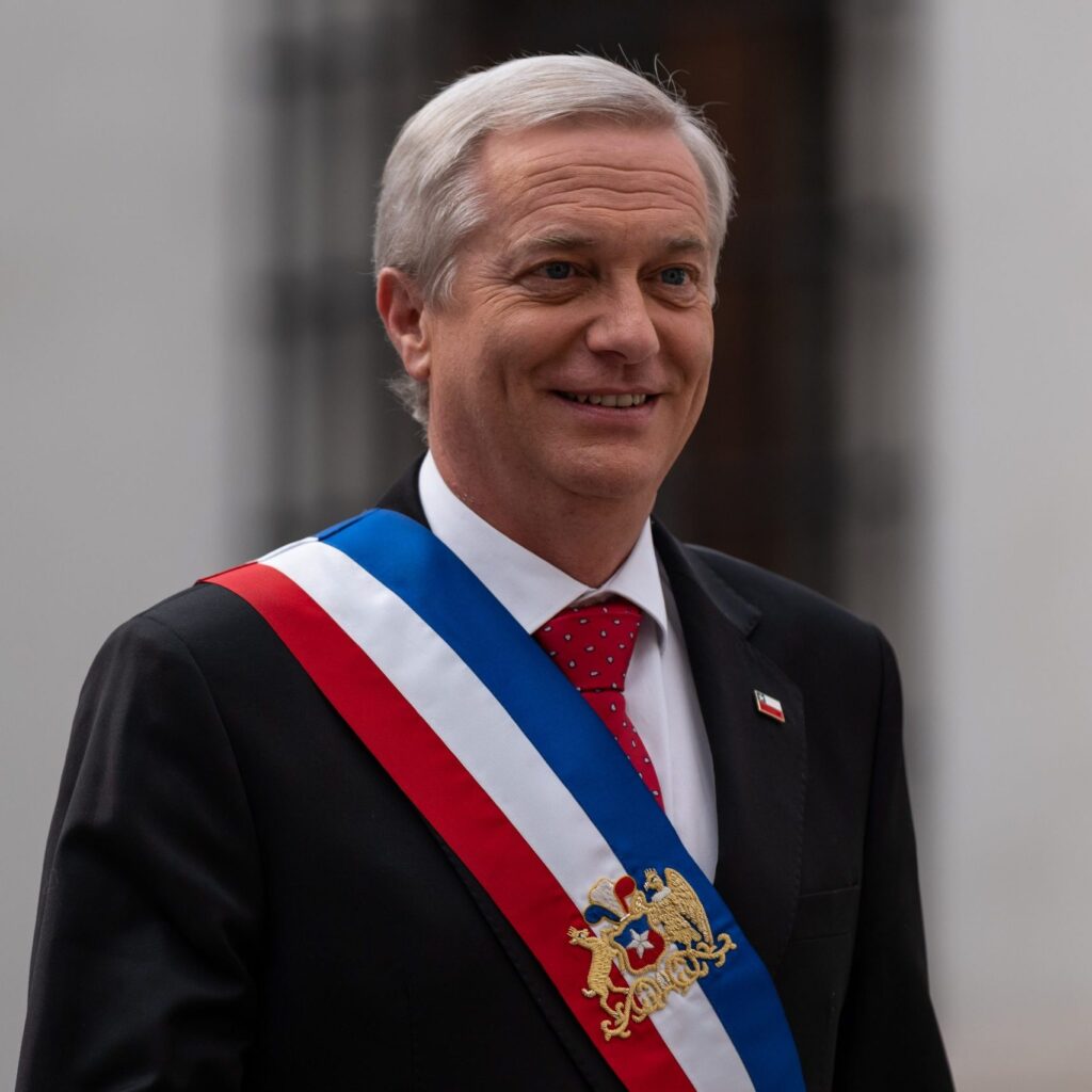 o-plano-de-jose-antonio-kast-para-transformar-hospitais-e-escolas-em-orgaos-de-delacao-no-chile