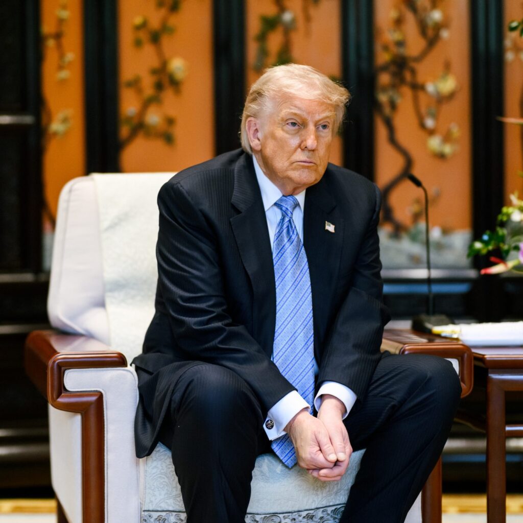 governo-de-donald-trump-enfrenta-denuncias-de-corrupcao-historica-a-plena-vista