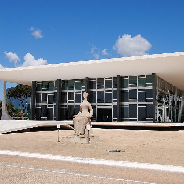 plutocracia,-democracia-e-ditadura:-quem-realmente-governa-o-brasil?