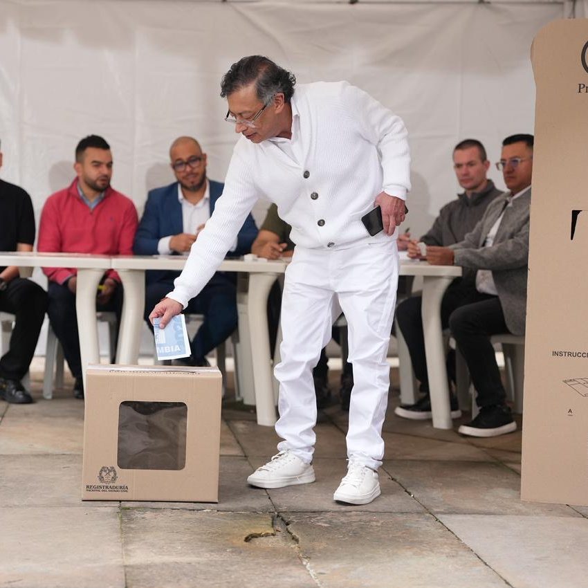 colombia:-a-10-dias-do-segundo-turno,-direita-tenta-“impeachment-relampago”-contra-petro-na