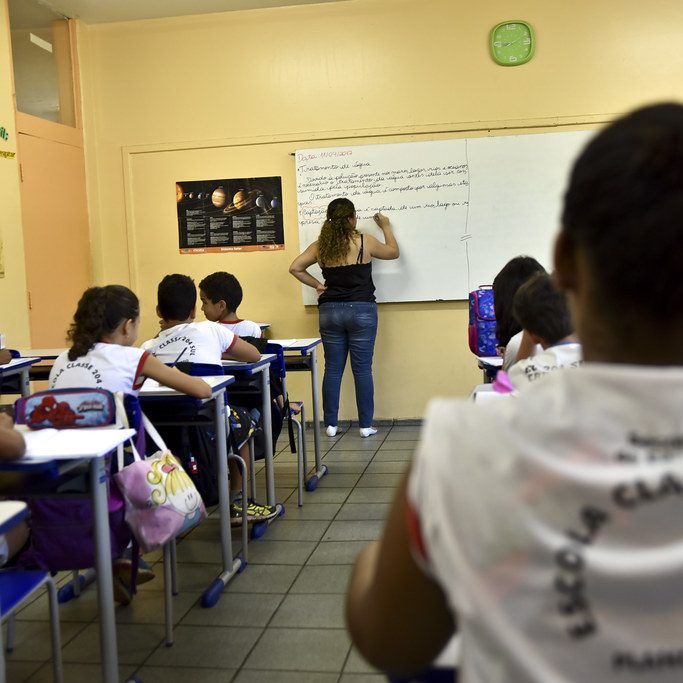 a-boa-e-a-ma-escola:-72%-dos-estudantes-brasileiros-nao-atingem-o-minimo-em-matematica